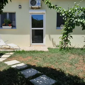 Maja Garden Appartement